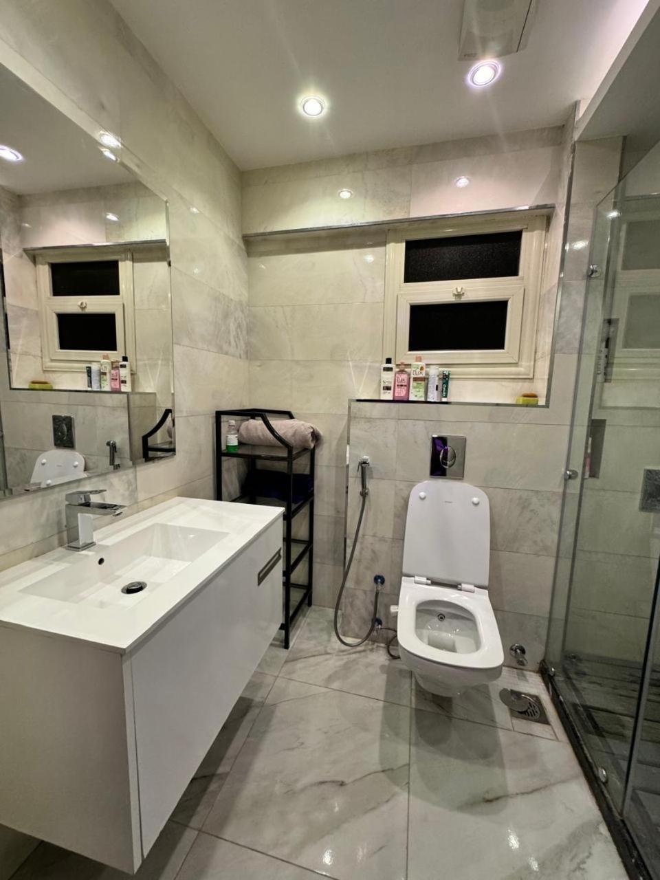 شقه بالدقي Apartment Cairo
